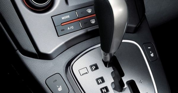 Nguyên nhân khó chuyển số ở xe số tự động