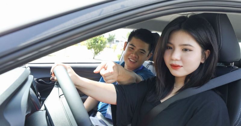 Lái ô tô cần quan sát