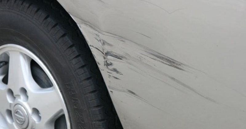 Ô tô bị trầy xước