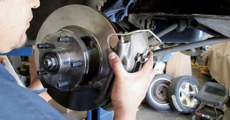 Kiểm tra phanh ô tô tại địa chỉ uy tín